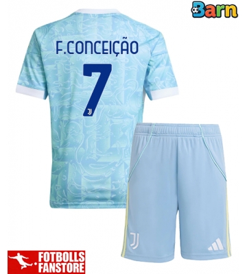 Juventus Francisco Conceicao #7 Bortatröja Barn 2025-26 Kortärmad (+ Korta byxor)